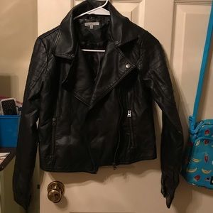 Black Leather Jacket 🖤